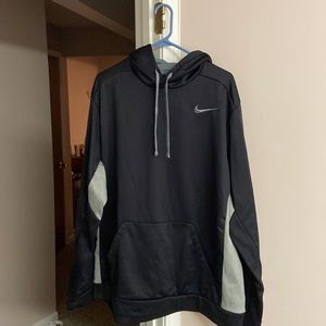 Mens XXL therma-fit hoodie